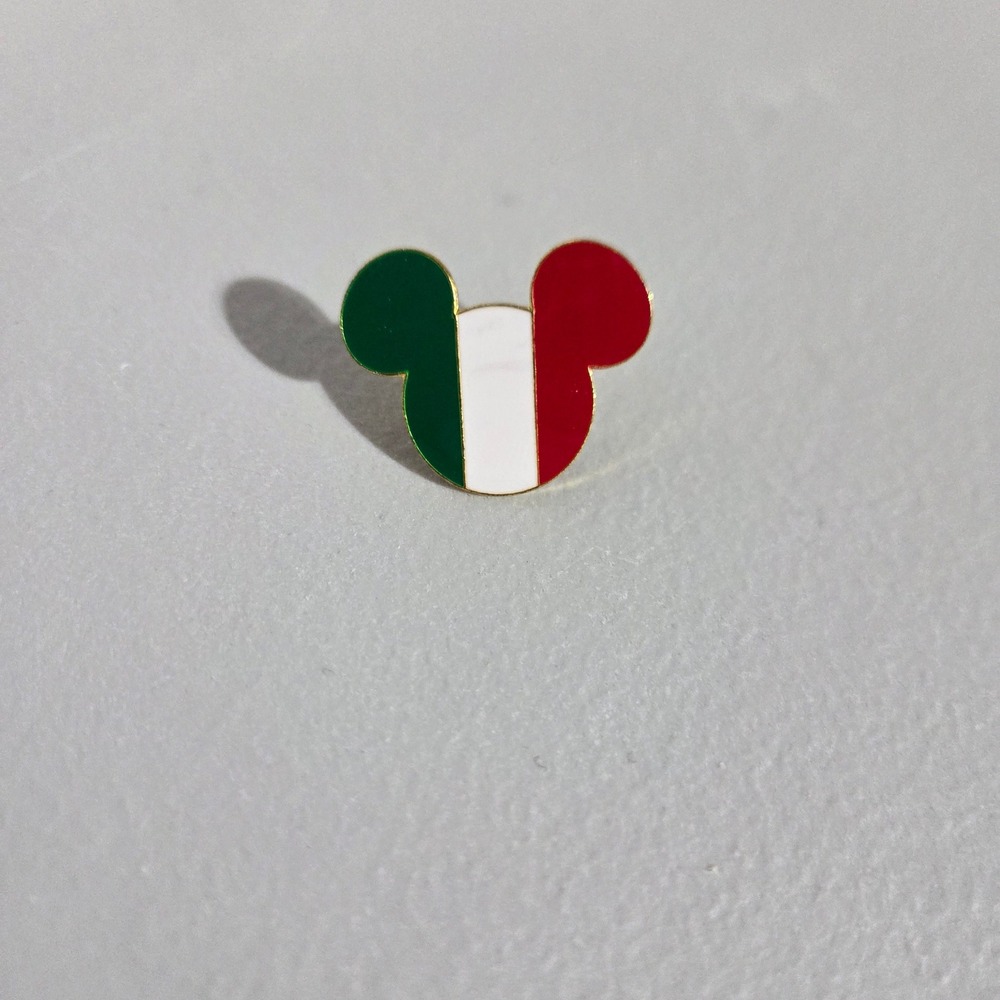 Disney Pin Trading Mickey Italy Flag Unisex OS Green White Red Epcot World 2008